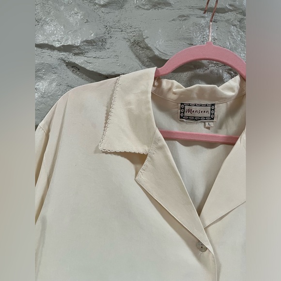 Large vintage silk cream blouse - Picture 4 of 7